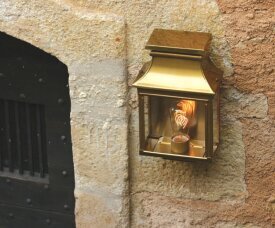 Louis Philippe 01 | Messing Wandleuchte – klassische Außenbeleuchtung von Roger Pradier